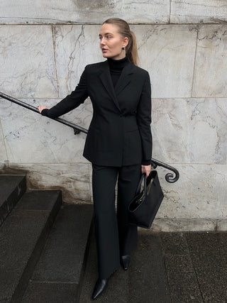 Women's Avira Blazer Black