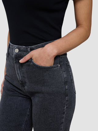 Women's Classic Jeans Tapered Washed Black