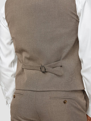 Essential Vest Almond
