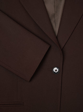 Essential-blazer för damer i färgen Espresso med en knapp.