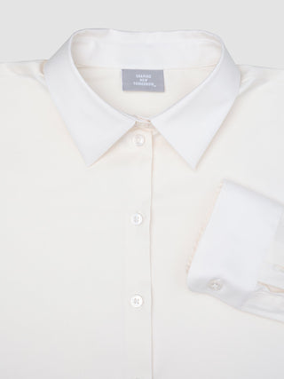 Dams skjorta Oxford Shirt White Orchid Slim – en vit skjorta med långa ärmar, smal passform, krage och vikta manschetter.