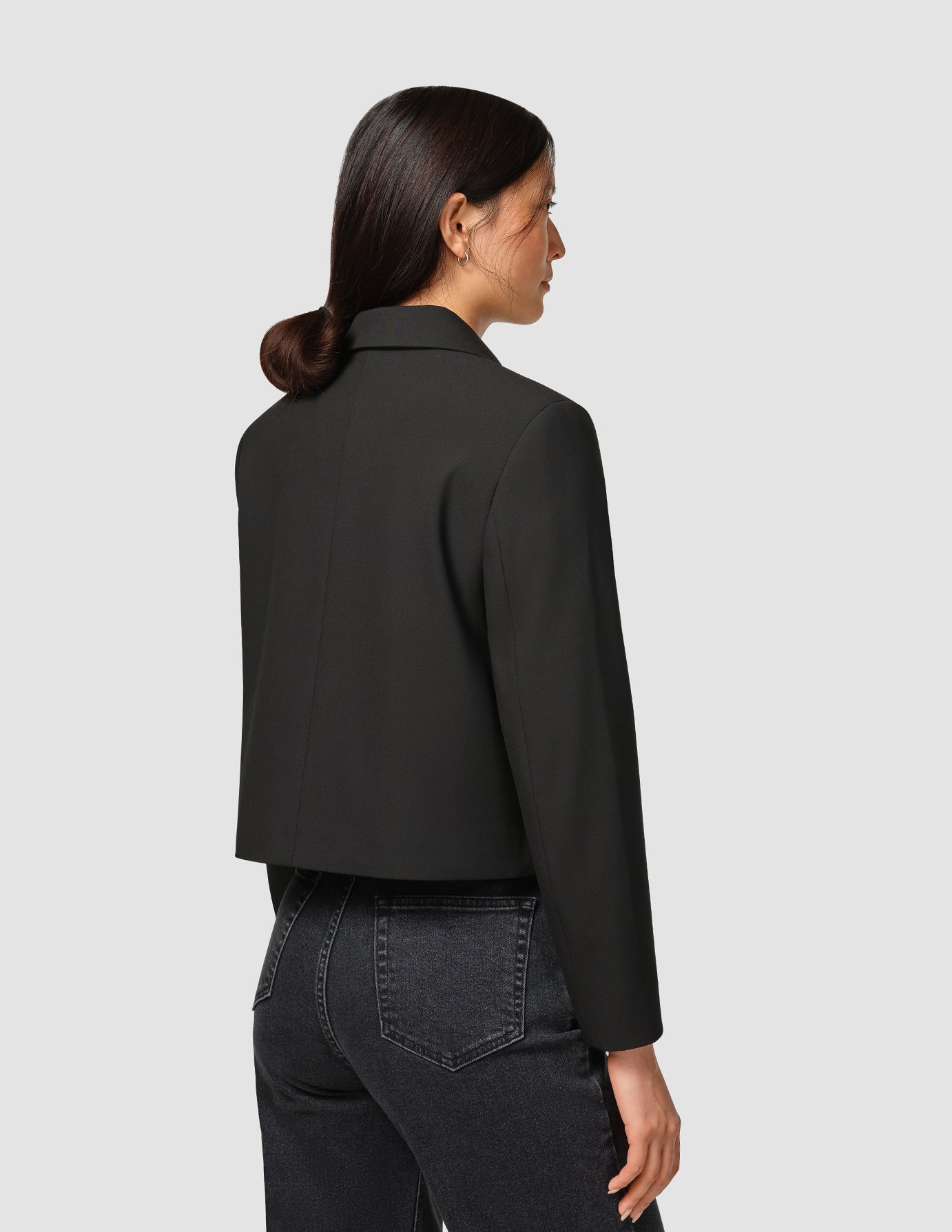 Essential Short Zip Jacket Black