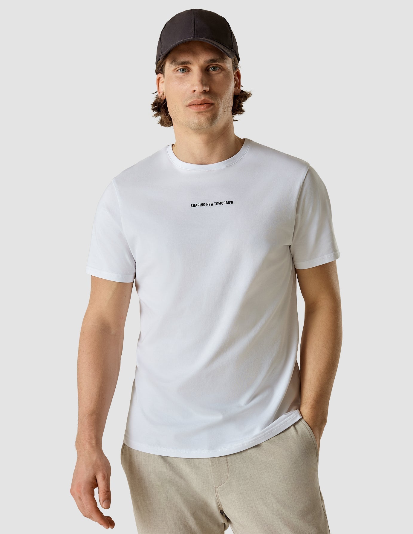 Essential Cap Dark Shadow