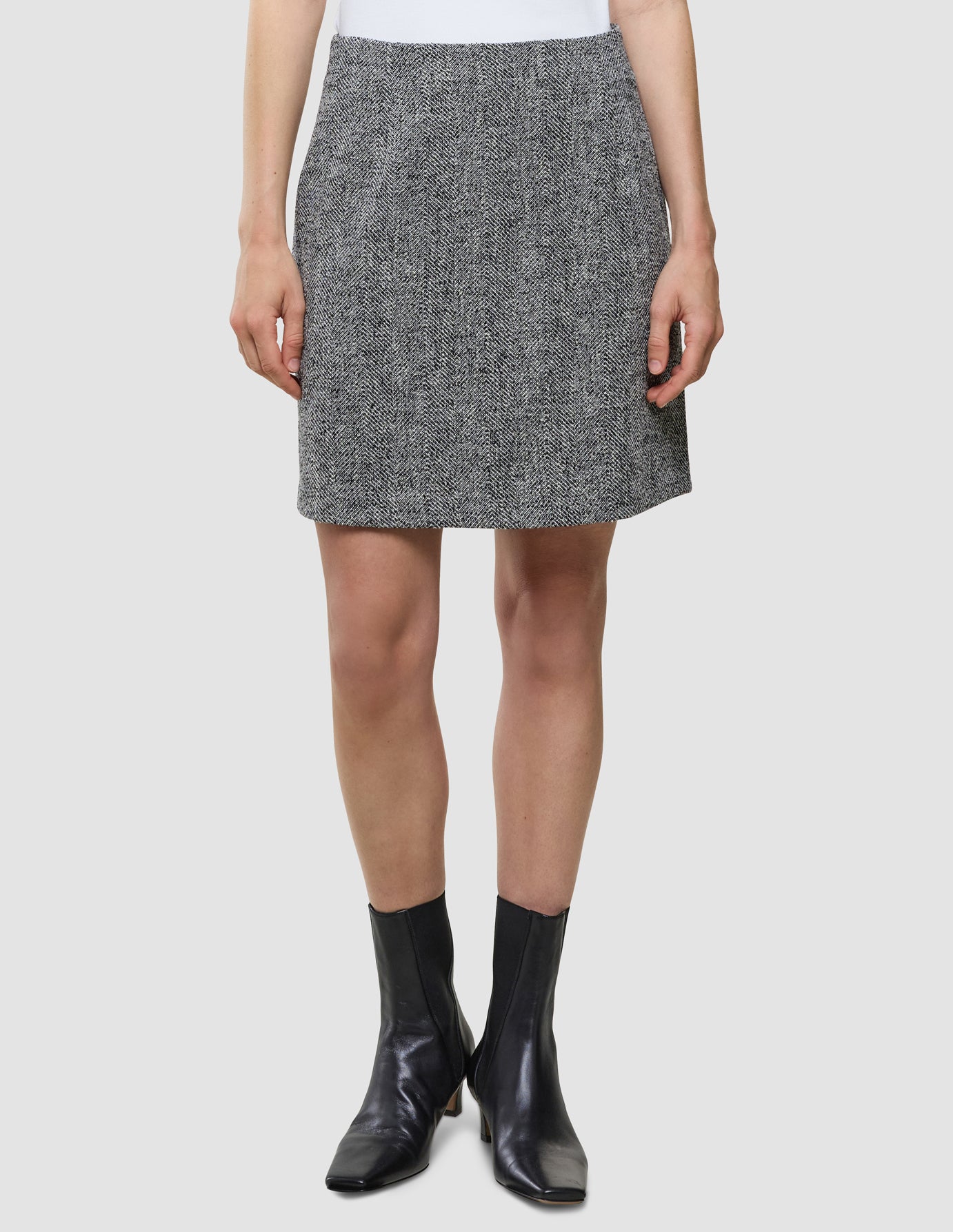 Women Ashryn Short Skirt Domino Herringbone