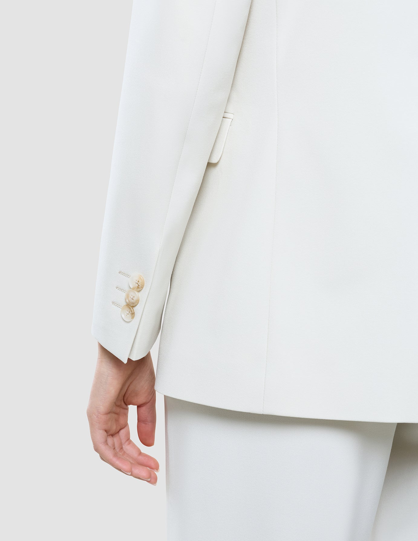 Essential Blazer Off White