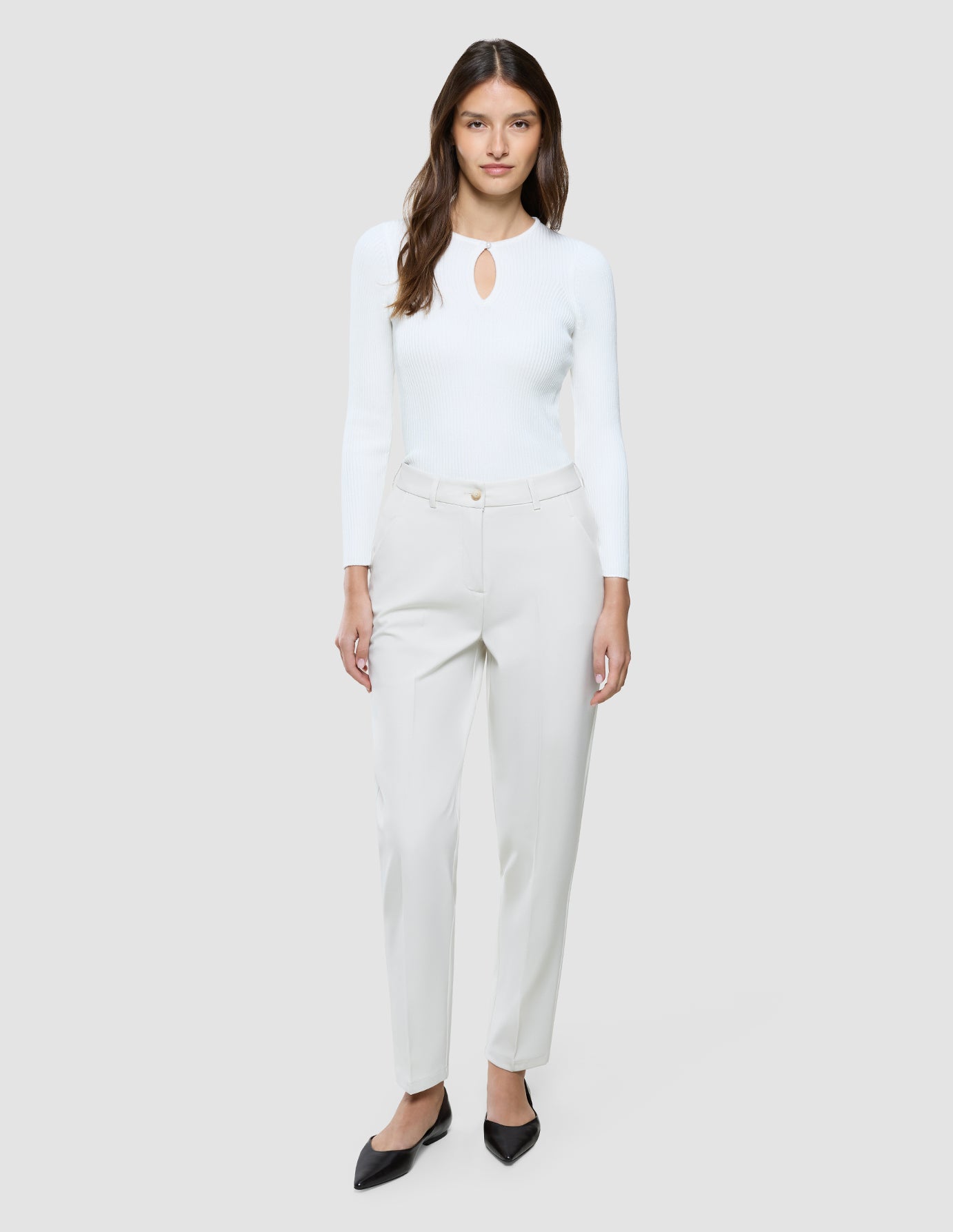 Women Essential Pants Tapered Off White
