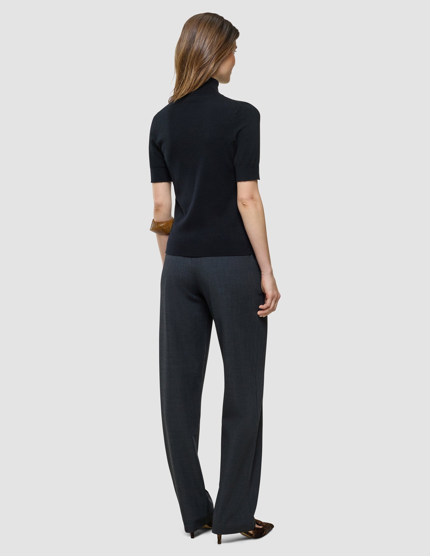 Women Quinn Short Sleeved Turtleneck Black