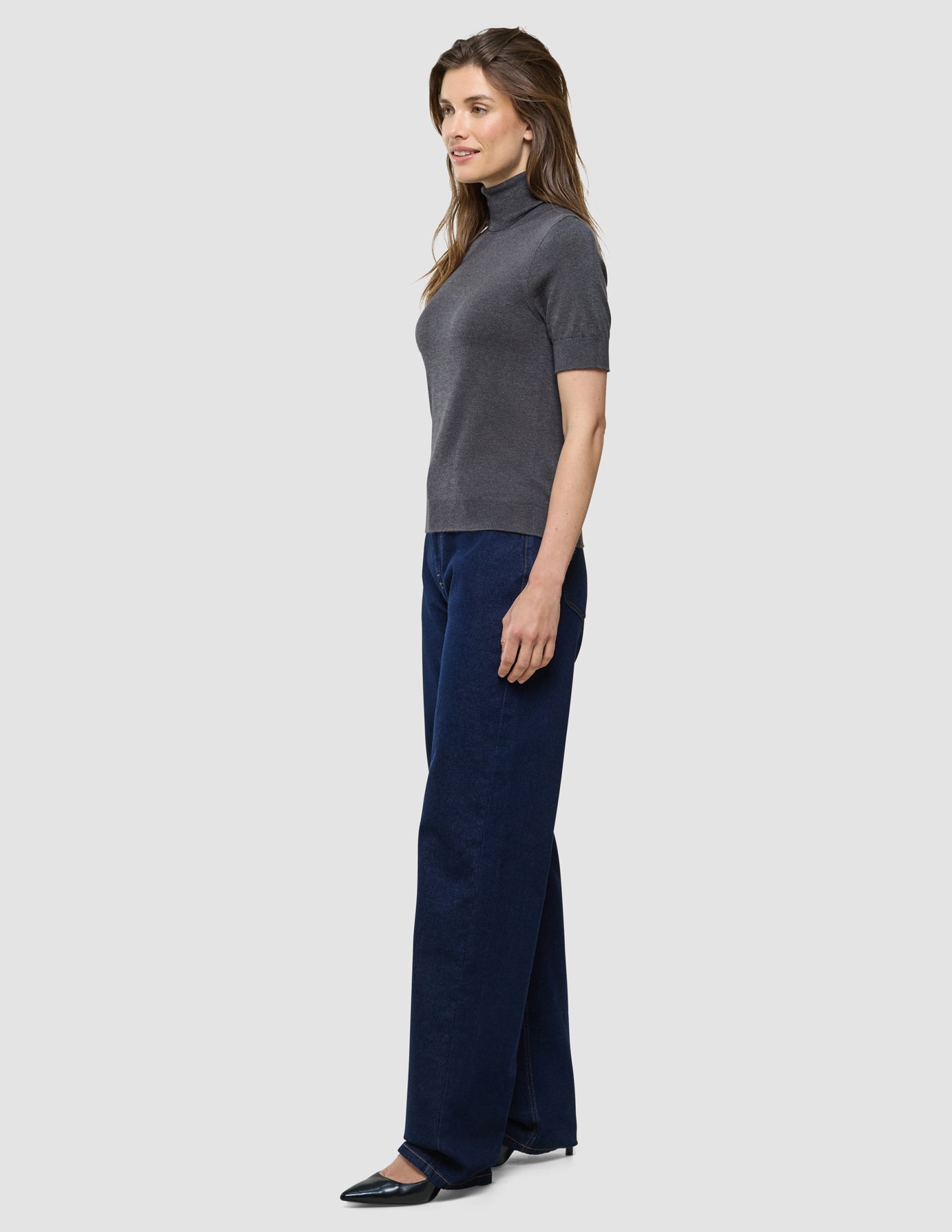 Women Quinn Short Sleeved Turtleneck Cool Brown