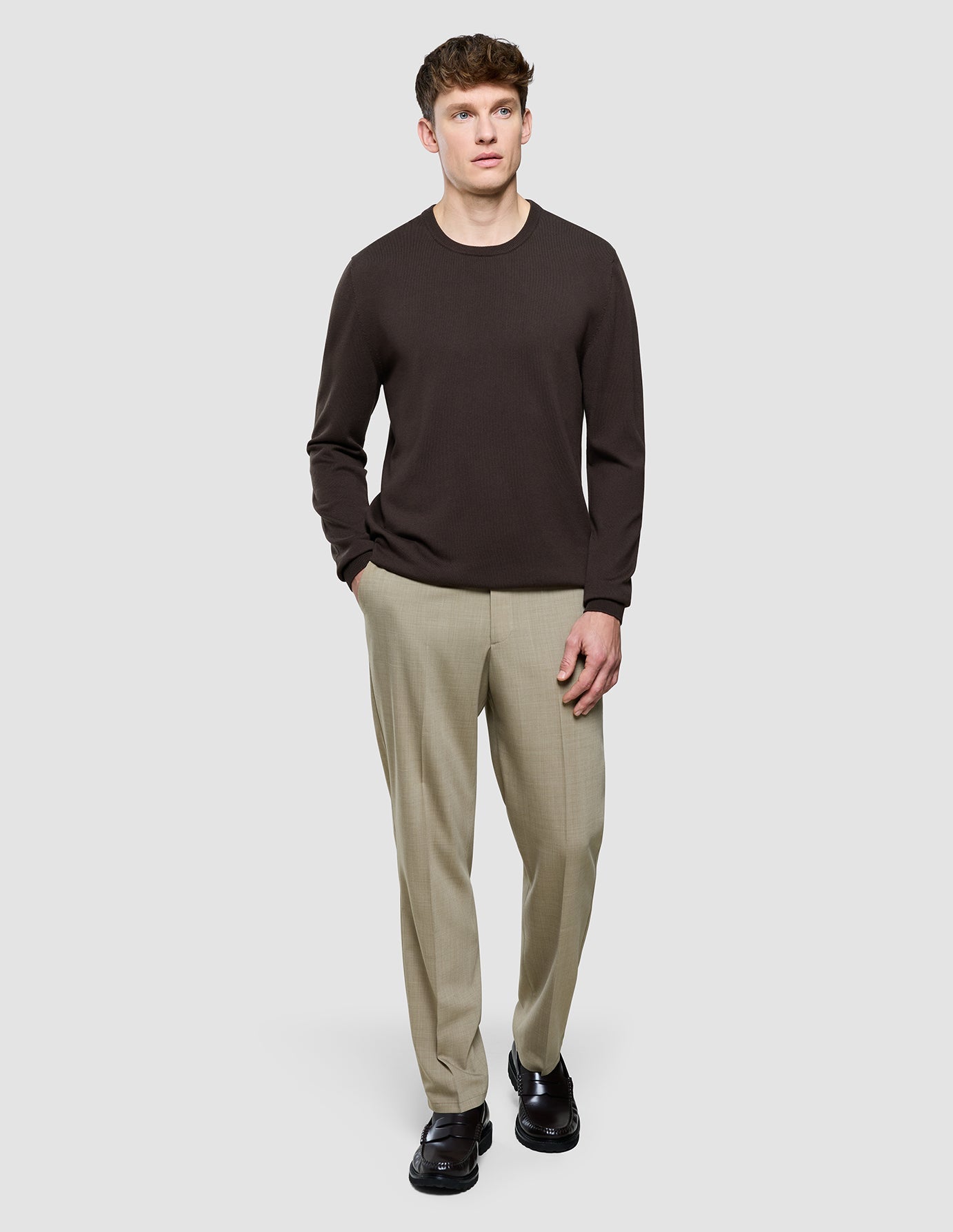 Seamless Core Knit Crewneck Dark Brown