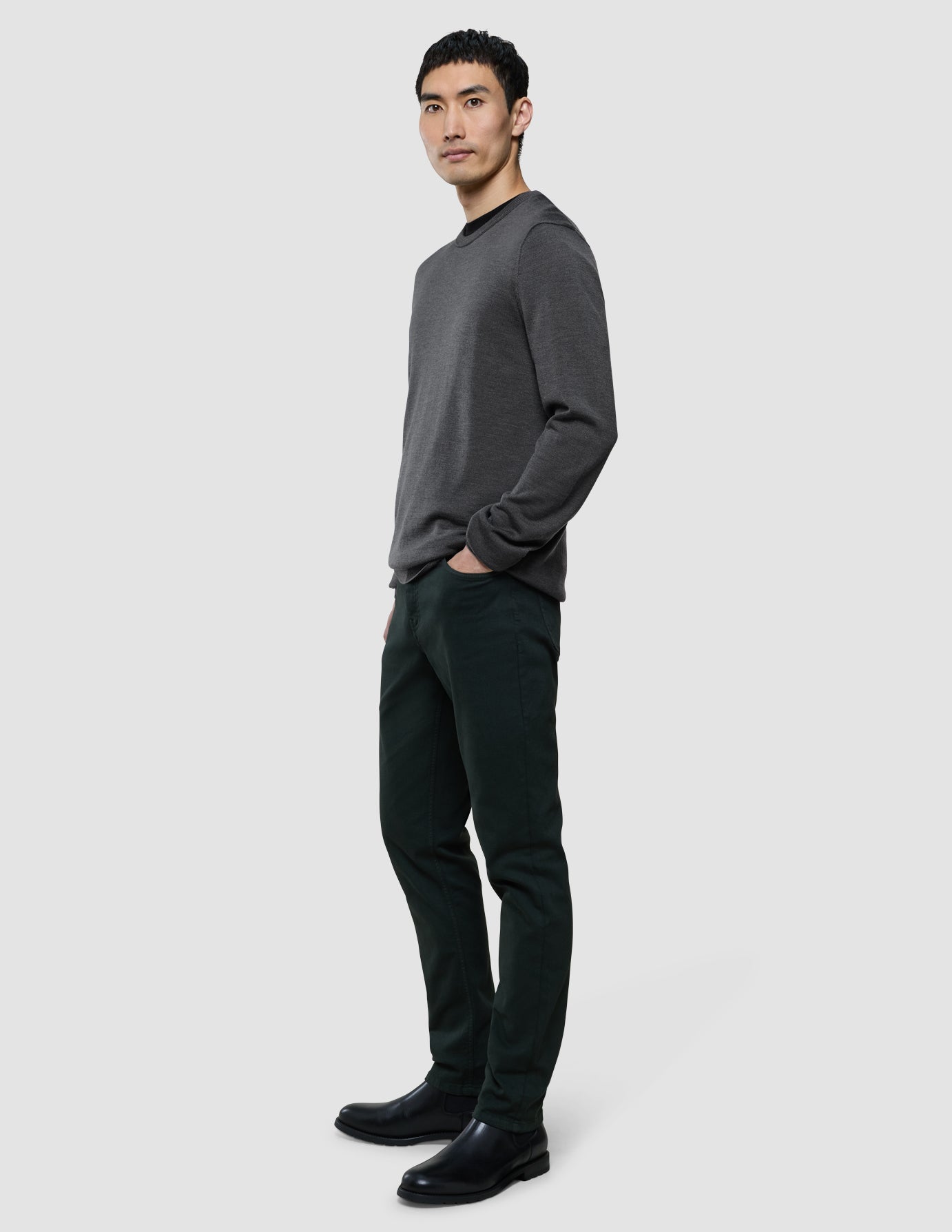 Seamless Premium Merino Knit Crewneck Charcoal Grey